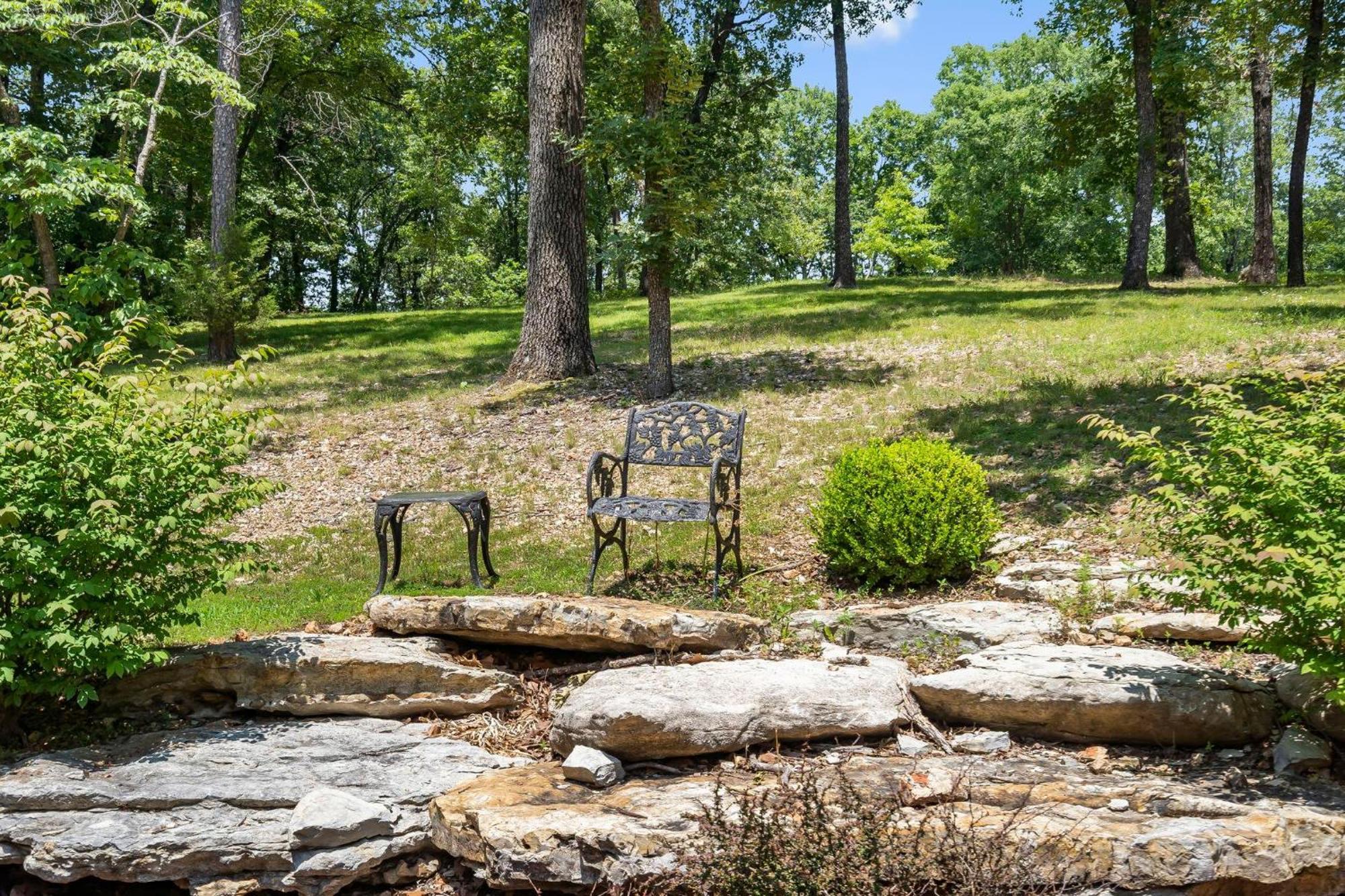 Persimmon Hollow With Gameroom Blue Eye Exterior photo